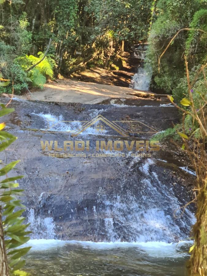 Prédio Inteiro - Foto 1